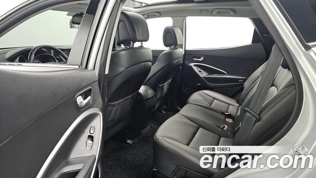 2013 Hyundai Santafe Diesel(e-VGT) 2.0 2WD Premium, photograph 4