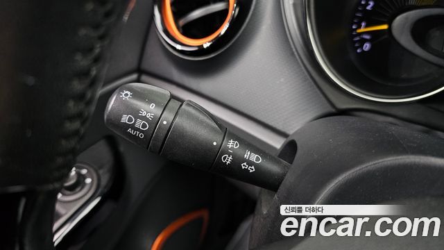 2014 Renault-KoreaSamsung QM3 RE, photograph 10