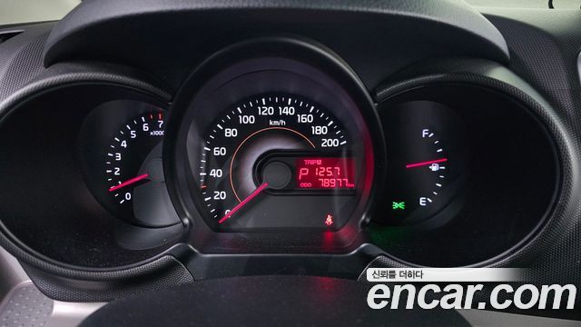 2019 Kia RAY Luxury, photograph 2