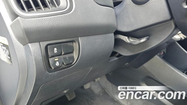 2015 Kia pride Diesel 5DR 1.4, photograph 9