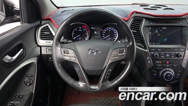 2016 Hyundai Santafe Diesel 2.0 4WD, photograph 4
