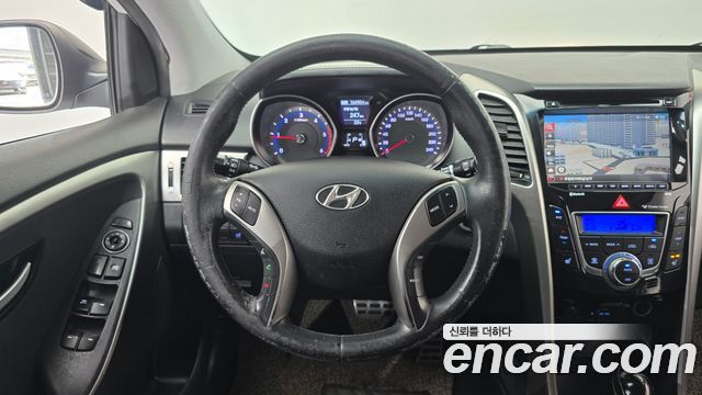 2012 Hyundai i30 Diesel 1.6 VGT Unique, photograph 7