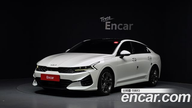 2022 Kia K5 2.0, photograph 3