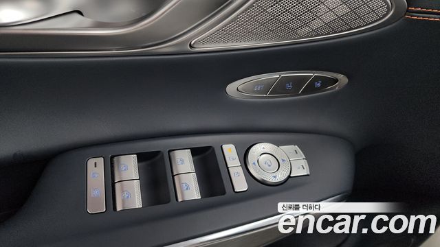 2024 Genesis GV70 2.5T Gasoline 2WD, photograph 3