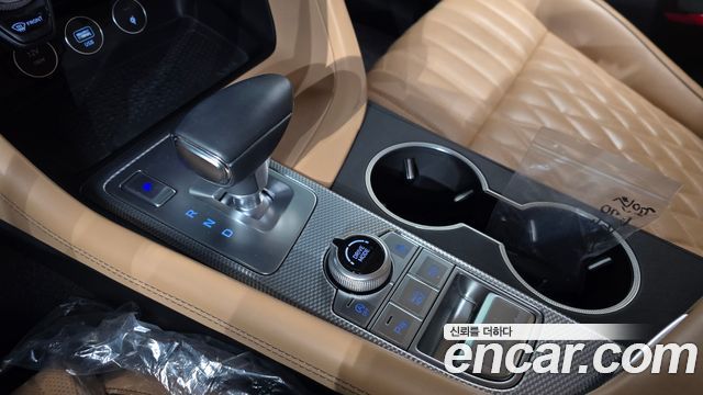 2022 Genesis G70 Gasoline 3.3T 4WD, photograph 3