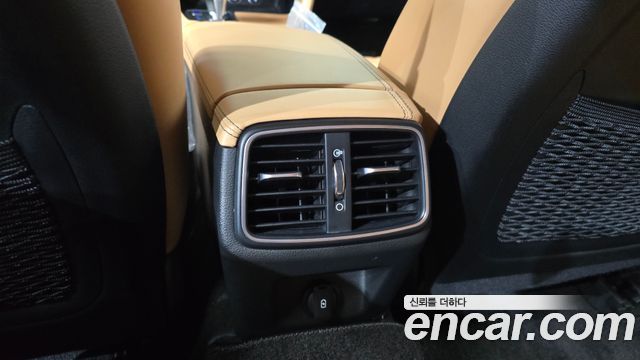 2022 Genesis G70 Gasoline 3.3T 4WD, photograph 4