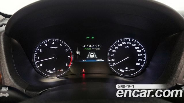 2015 Hyundai Genesis G380 Exclusive AWD, photograph 4