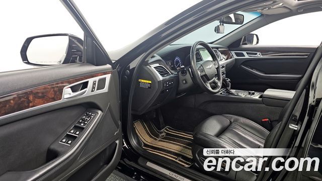 2015 Hyundai Genesis G380 Exclusive AWD, photograph 1