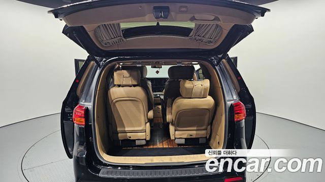 2018 Kia Canival Gasoline 9-seater Limousine(Special vehicle), photograph 9