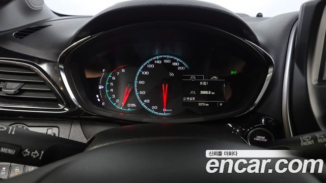 2016 ChevroletGMDaewoo Spark LTZ, photograph 11