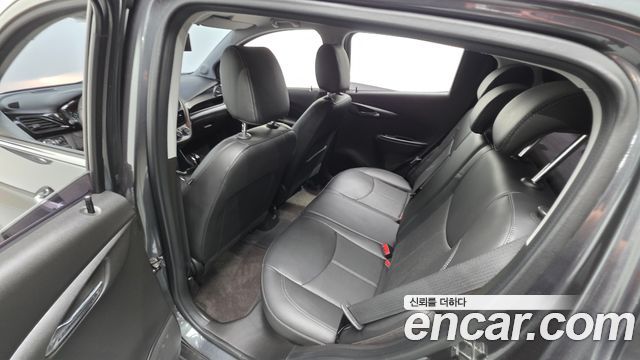 2016 ChevroletGMDaewoo Spark LTZ, photograph 12