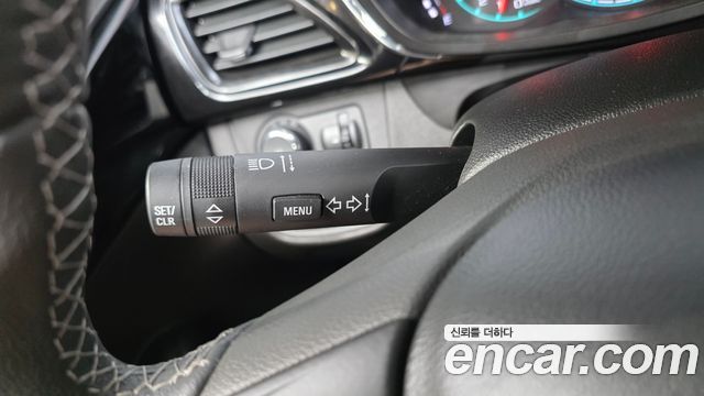 2016 ChevroletGMDaewoo Spark LTZ, photograph 3