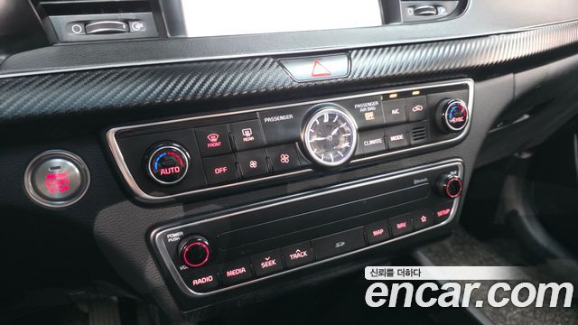 2017 Kia K7 2.4 GDI Limited, photograph 9