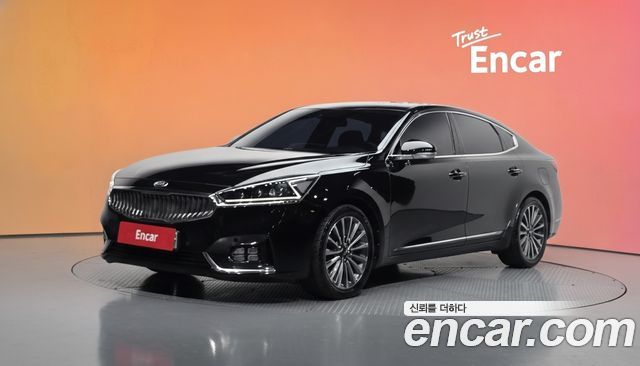 2017 Kia K7 2.4 GDI Limited, photograph 2