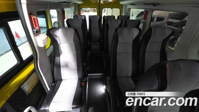 2019 Renault-KoreaSamsung Master School Bus, photograph 5