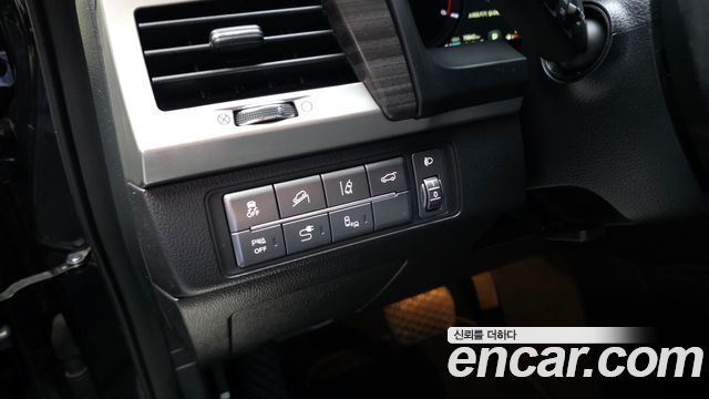 2017 KG_Mobility_Ssangyong Rexton Diesel 2.2 4WD, photograph 5