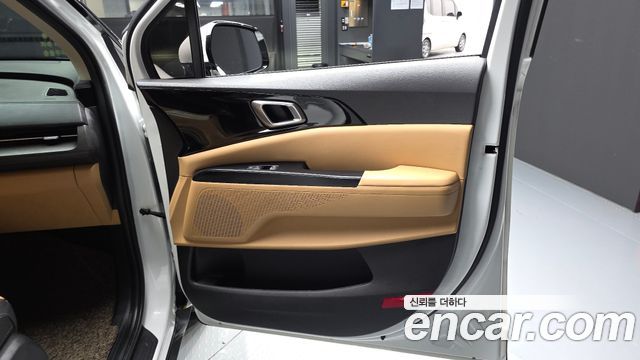 2021 Kia Canival Diesel 9-Seater Prestige, photograph 4