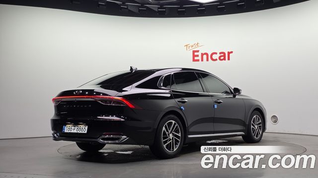 2020 Hyundai Grandeur 2.5, photograph 3