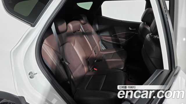 2017 Hyundai Santafe Diesel 2.0 4WD, photograph 10