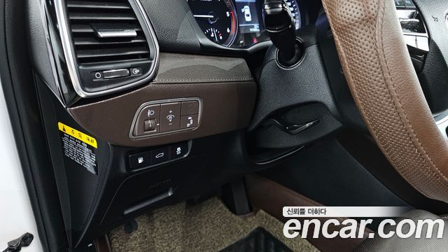 2017 Hyundai Grandeur 2.2 Diesel Premium, photograph 12