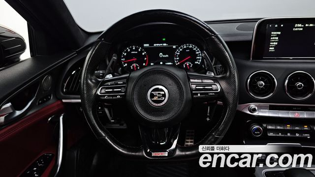 2017 Kia Stinger 3.3 Turbo AWD, photograph 7