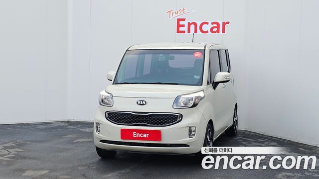 2013 Kia RAY Prestige, photograph 1