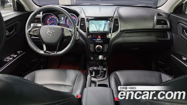 2017 KG_Mobility_Ssangyong TIBOLI VX 2WD, photograph 11