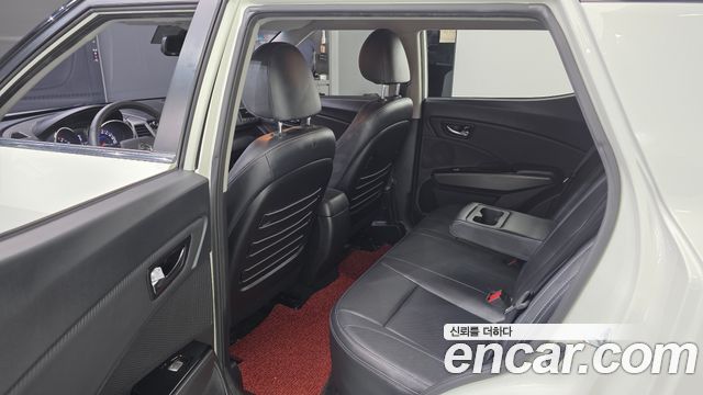 2017 KG_Mobility_Ssangyong TIBOLI VX 2WD, photograph 7
