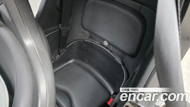 2019 Renault-KoreaSamsung Twizy Intens(2-seater), photograph 6