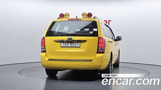 2014 Kia Canival School Bus, photograph 10