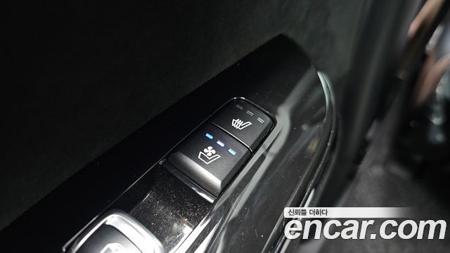 2024 Kia Mohave Diesel 3.0 4WD 6-Seater, photograph 4