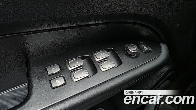 2022 KG_Mobility_Ssangyong Rexton Diesel 2.2 2WD, photograph 9