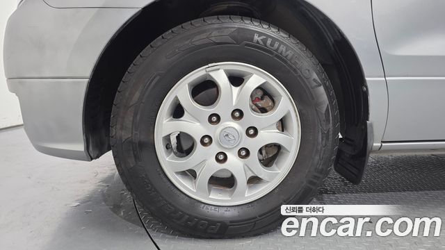 2014 Hyundai Starex 5-Seater VAN, photograph 7