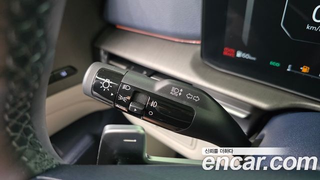 2025 Kia Sportage Gasoline 1.6 Turbo 2WD, photograph 2