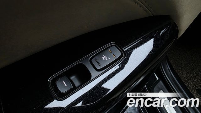 2017 Kia K7 2.4 GDI Limited, photograph 11