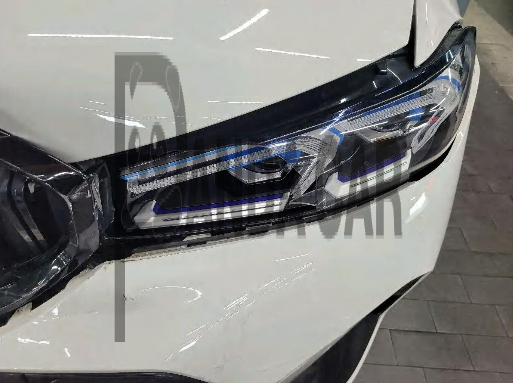 2023 BMW 330e, photograph 2