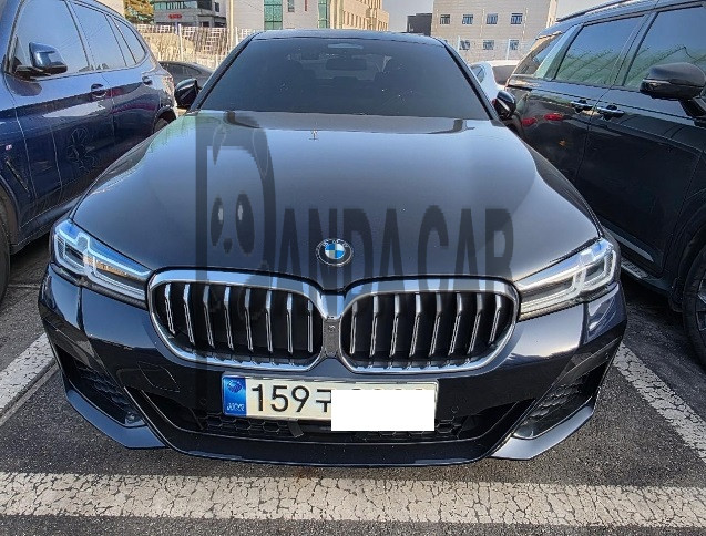 BMW 530e — photo 1 of 4