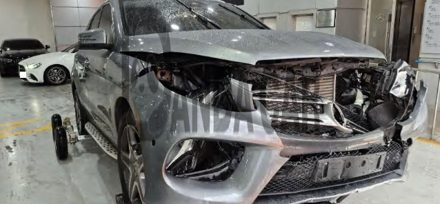 Mercedes-Benz GLE350 d 4Matic — photo 1 of 4