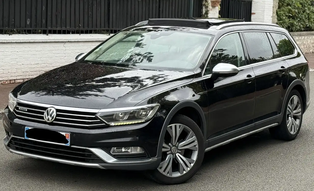 Volkswagen Passat Alltrack VOLKSWAGEN PASSAT (B8) 2.0 TDI 190 CV ALLTRACK 4 M — photo 1 of 16