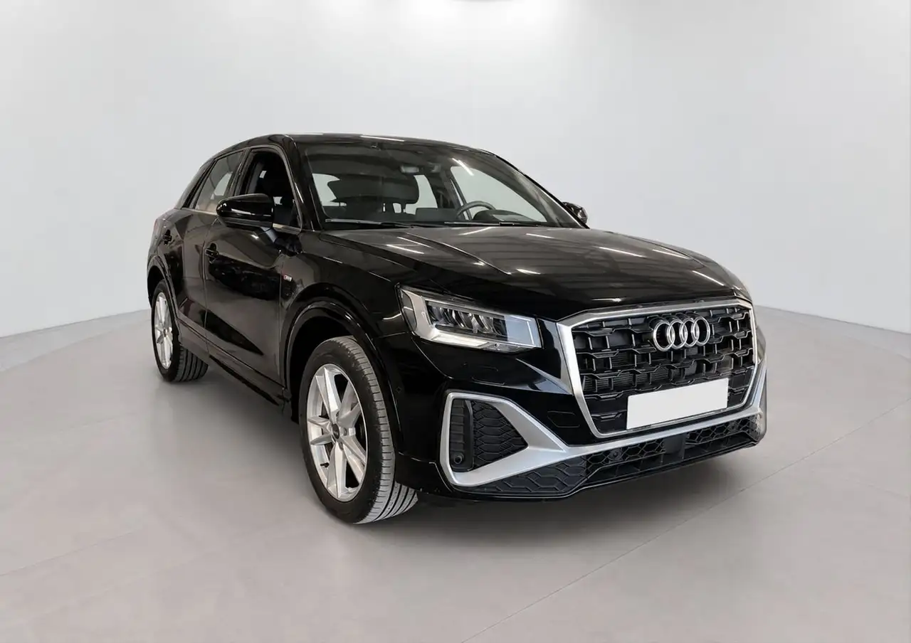 Audi Q2 35 TDI 150 S line S tronic 7 — photo 1 of 10