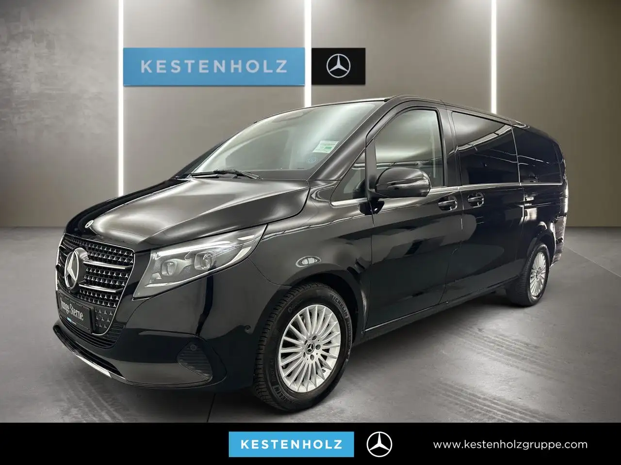 Mercedes-Benz V 300 d Avantgarde WideScreen 360° Stdhzg 9G Sitzh — photo 1 of 23