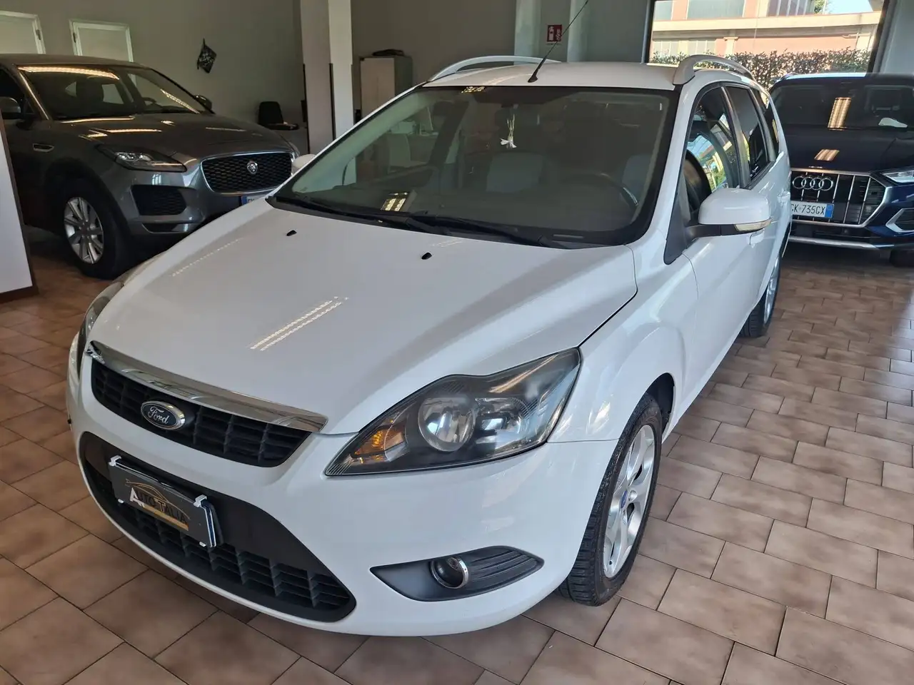 Ford Focus 1.6 tdci Titanium *CINGHIA FATTA*TAGLIANDI CERTIFICATI — photo 1 of 15