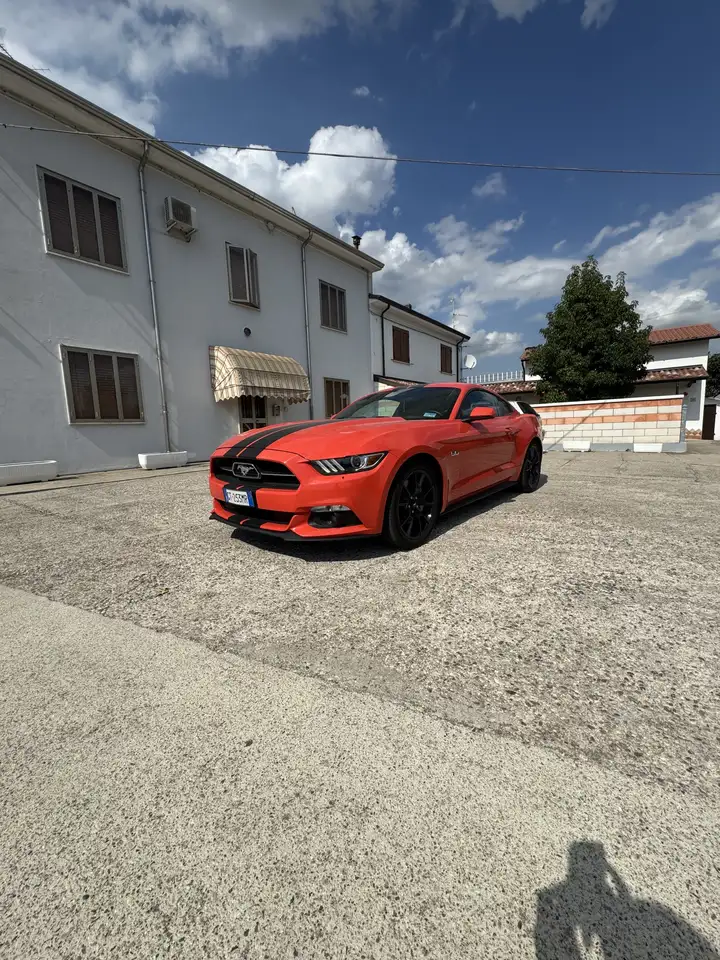 Ford Mustang 5.0 Ti-VCT V8 Aut. GT No Superbollo — photo 1 of 9