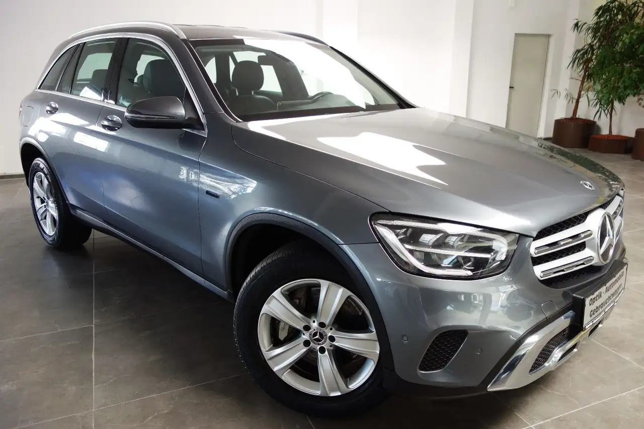 Mercedes-Benz GLC 300 de Leder/MBUX/HUD/9G/LED/ Offroad-Paket — photo 1 of 22