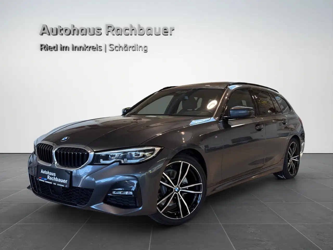 BMW 320 d xDrive — photo 1 of 20