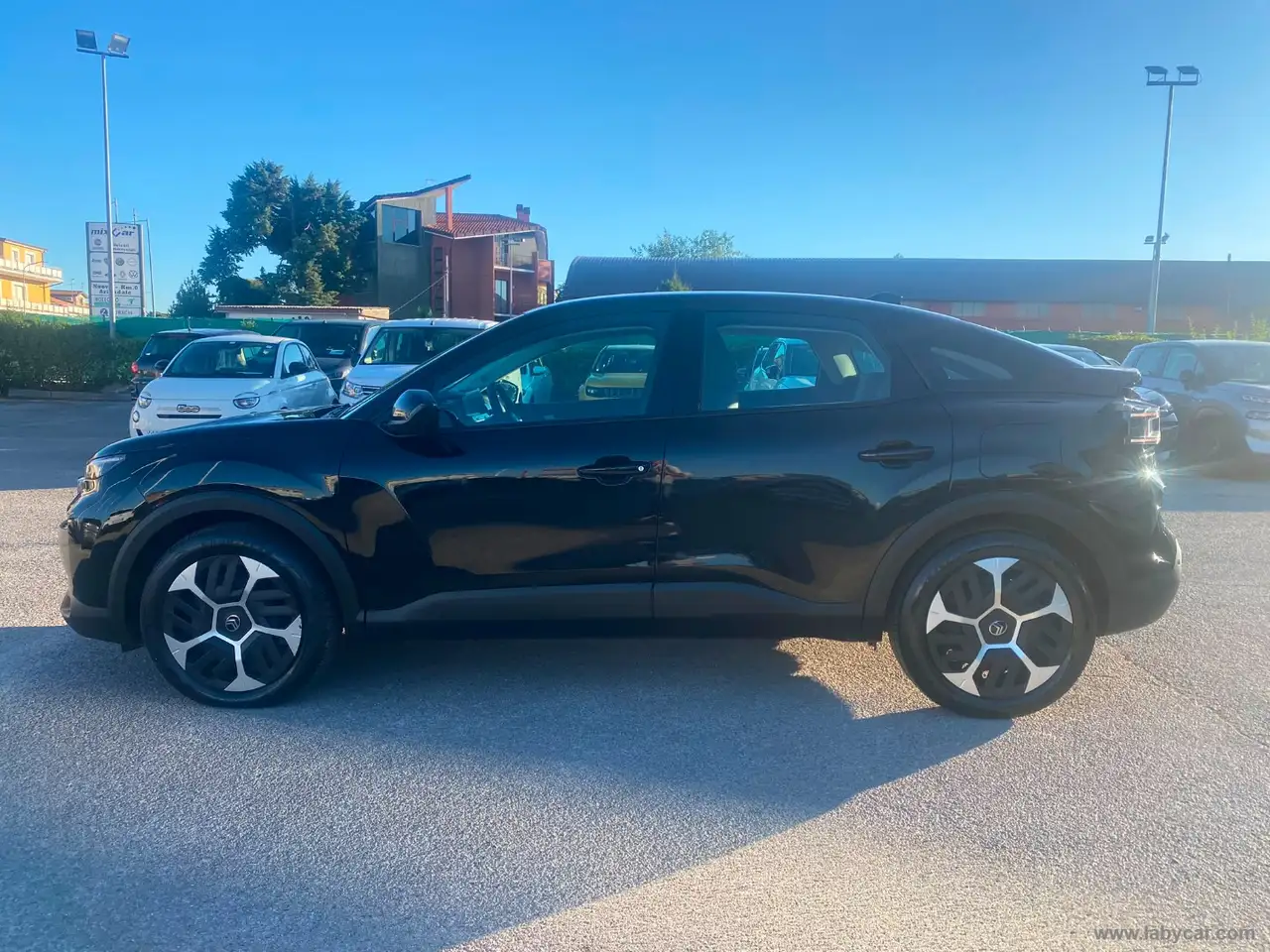 2025 Citroen C4 Hybrid 145 e-DCS6 Plus, photograph 8