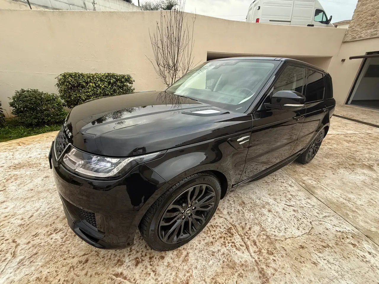 Land Rover Range Rover Sport Range Rover Sport II 2018 3.0 sdV6 HSE Dynamic 249cv auto my19 — photo 1 of 13