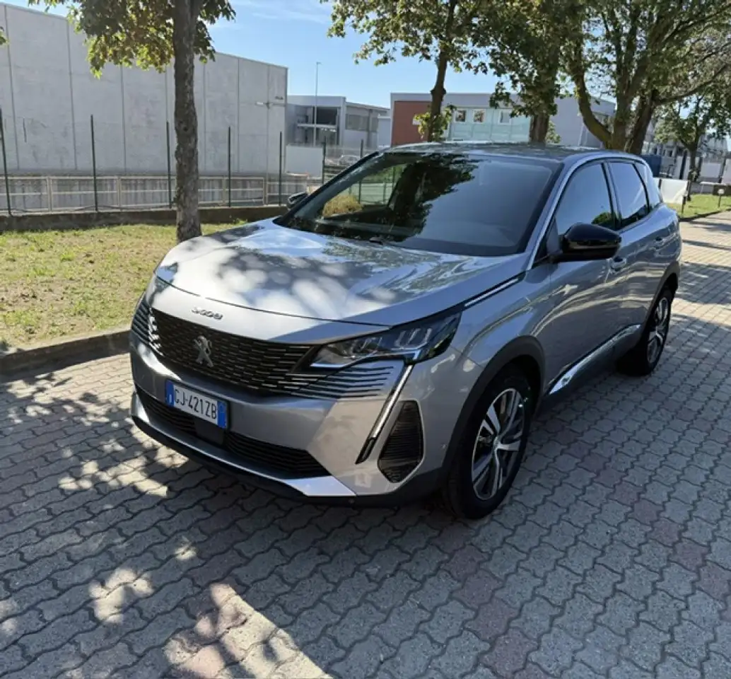 Peugeot 3008 BlueHDi 130 S&S EAT8 Allure Pack — photo 1 of 14