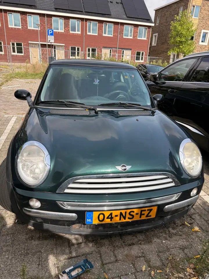 MINI Cooper Cooper 1.6 Chili — photo 1 of 7