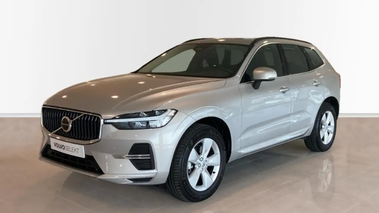 Volvo XC60 2.0 B5 P CORE AUTO 4WD 250 5P — photo 1 of 17